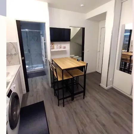Apartment Le Petit Suc Du Puy En Velay , Hyper Centre ,calme ,parking Proche *